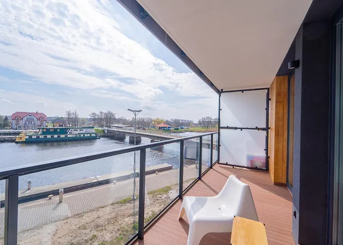 Penthouse Lighthouse Z Prywatna Sauna Surfingbird * Mrzeżyno